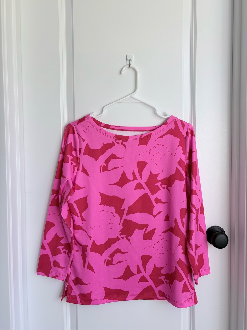 Vineyard Vines Magenta Pink Floral Athletic Performance Blouse